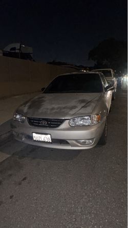 2000 Toyota Corolla