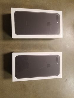 iPhone 7 plus 32gb brand new sealed boostmobile