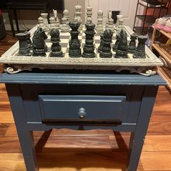 Chess Table With Pieces 