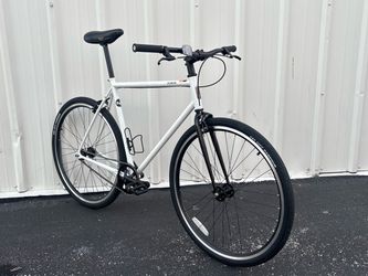 Fuji Track Single Speed Fixed Gear Bike