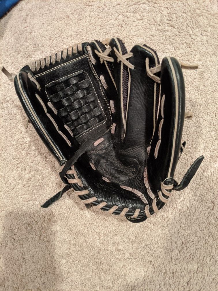 Baseball glove - youth 12 inch