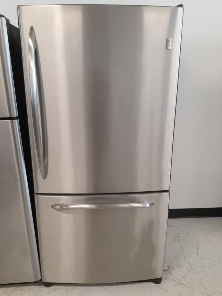 Ge stainless steel Bottom freezer in good condition with 90 day's warranty