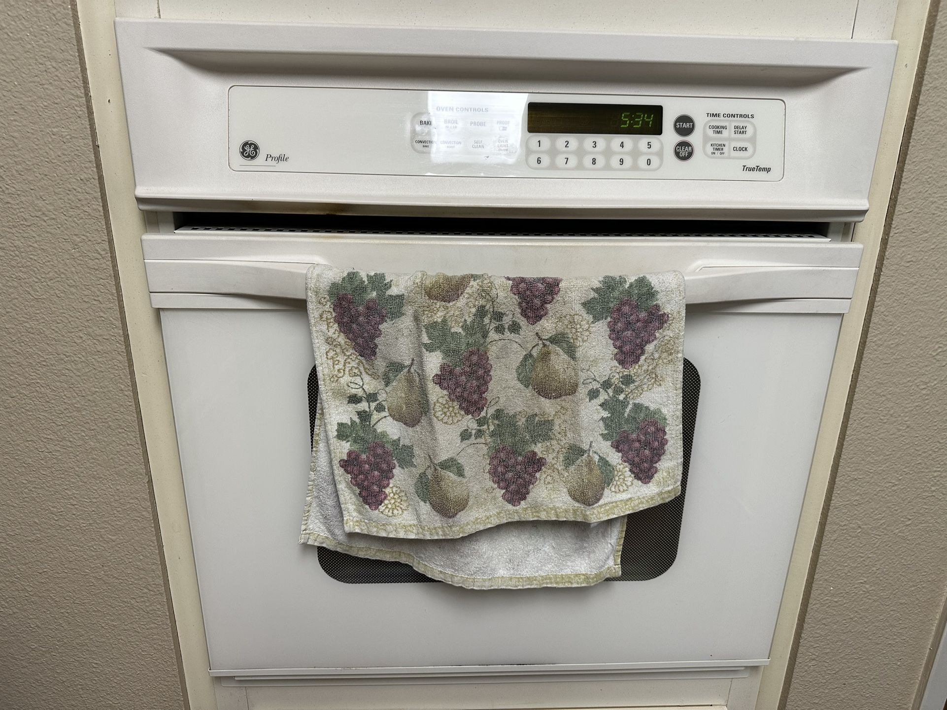 Free Wall Stove and Microwave