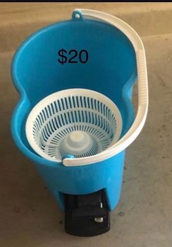 Spin Mop Bucket with New Mop Head Refill