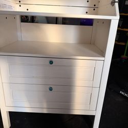 Sundvik Ikea diaper changer / dresser 