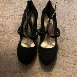 Charlotte Russe Black Strappy  Heels Size 8 