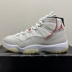 Jordan 11 Retro Platinum Tint Size 8.5 Men’s Original Damaged Box Worn Once $200