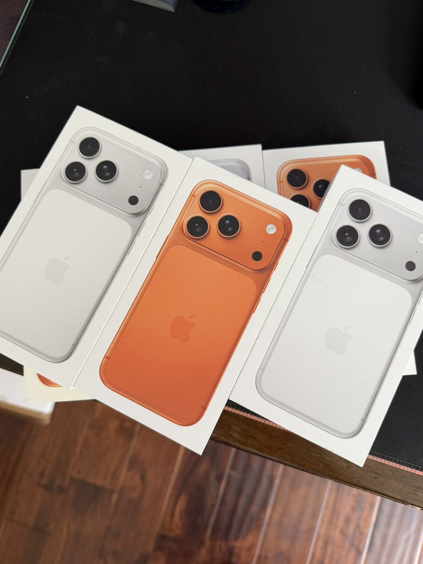 APPLE IPHONE 17 PRO SILVER/ORANGE 256GB-USA