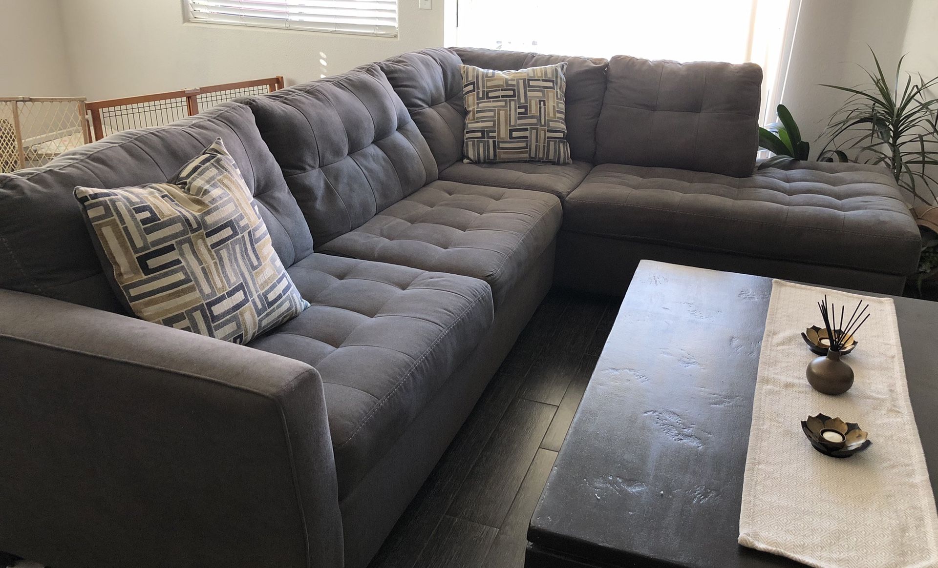 Gray 2-Piece sectional couch