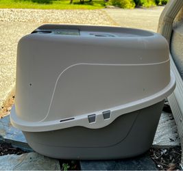 Litter box