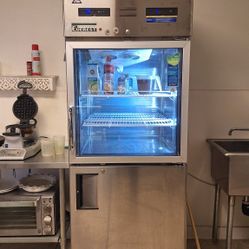 Eco-friendly Refrigerator Everest 