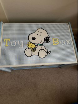 Vintage Delta Enterprise Peanuts Baby Snoopy Toy Box