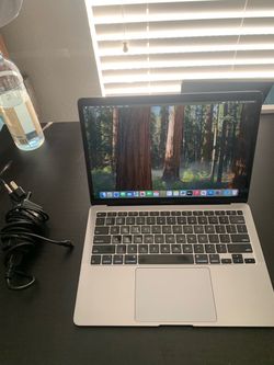 2020 MacBook Air 13’ 8Gb Ram  barely used for work. ORIGINAL CHARGER INCLUDED No scratches/scuffs
