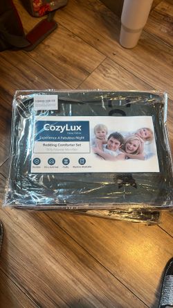 BRAND NEW BEDDING CONFORTER SET QUEEN SIZE 