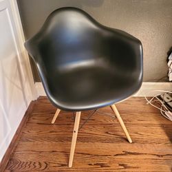 Mid Century Style Chair (Replica)