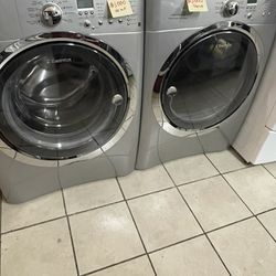 Electrolux Front Load Washer And Gas Dryer Set 