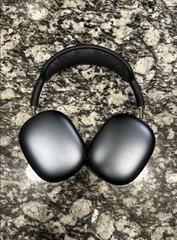 AirPods Pro Max (Lighting)
