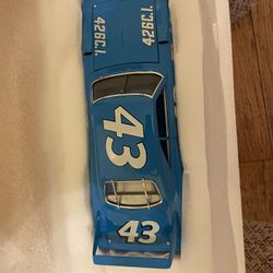 Franklin Mint Richard Petty #43 1970 Plymouth Superbird Diecast Model