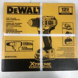 DeWalt 3/8” 12v Drill Driver Kit