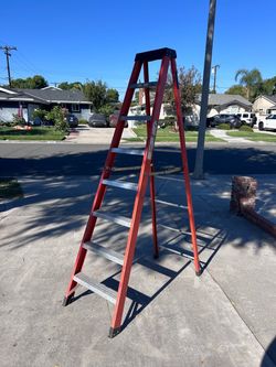 Louisville 8’ Ladder