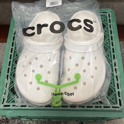Brand New Crocs Off Court Clog 