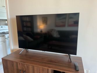 43” 4K UHD Samsung Smart TV