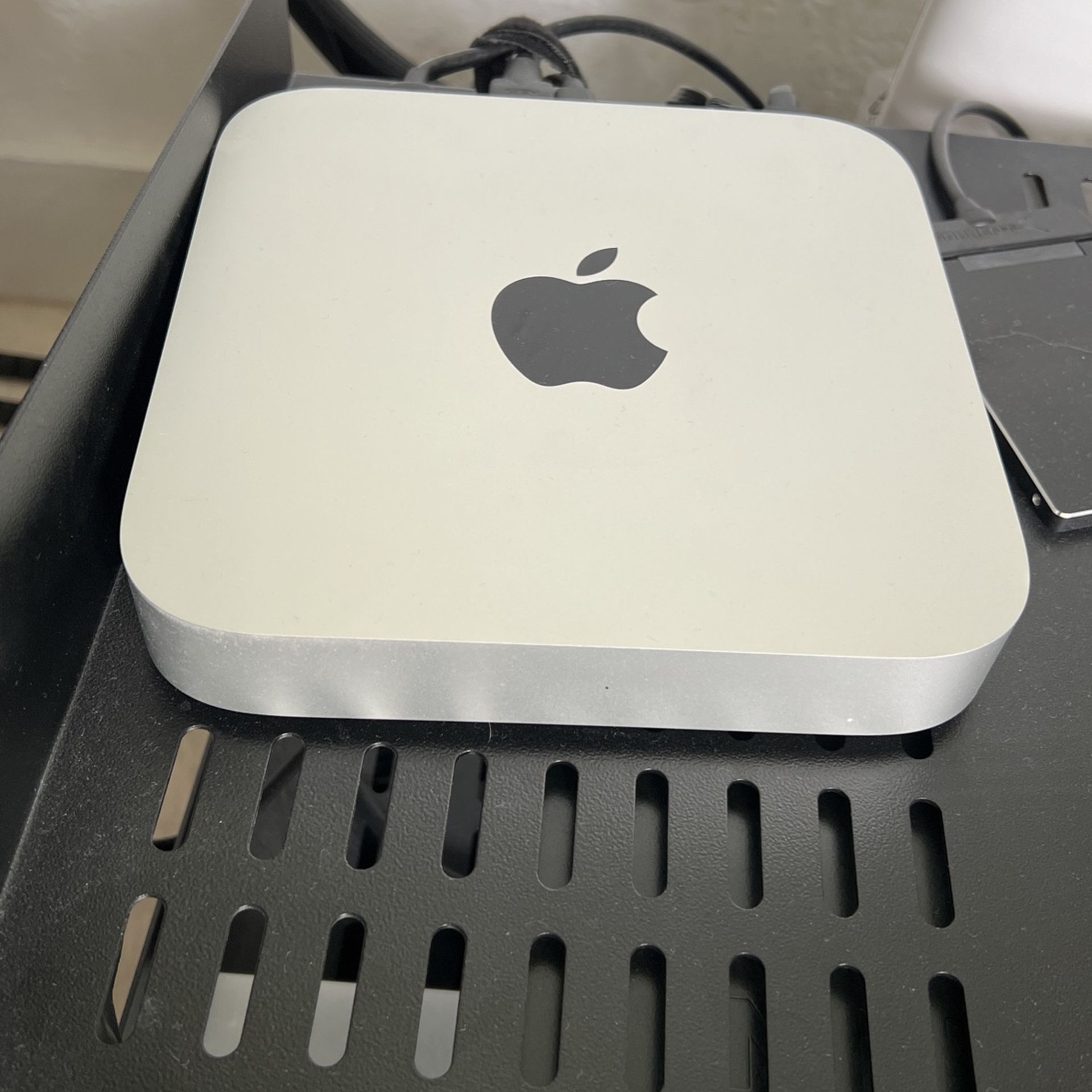 Mac Mini M1, 8Gb, 256Gb