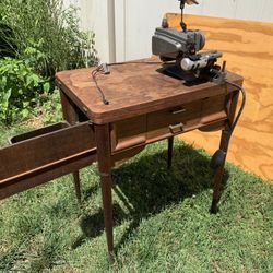 REX Hemming Machine W/inner Drawer Table
