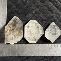 (3) Enhydro Quartz Crystals with Moving Inclusions!