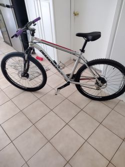 27.5 Diamondback Mountain Bike