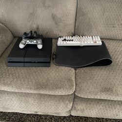 Ps4/Ps4 Controller - Dual Charger/MousePad And Gaming Keyboard 