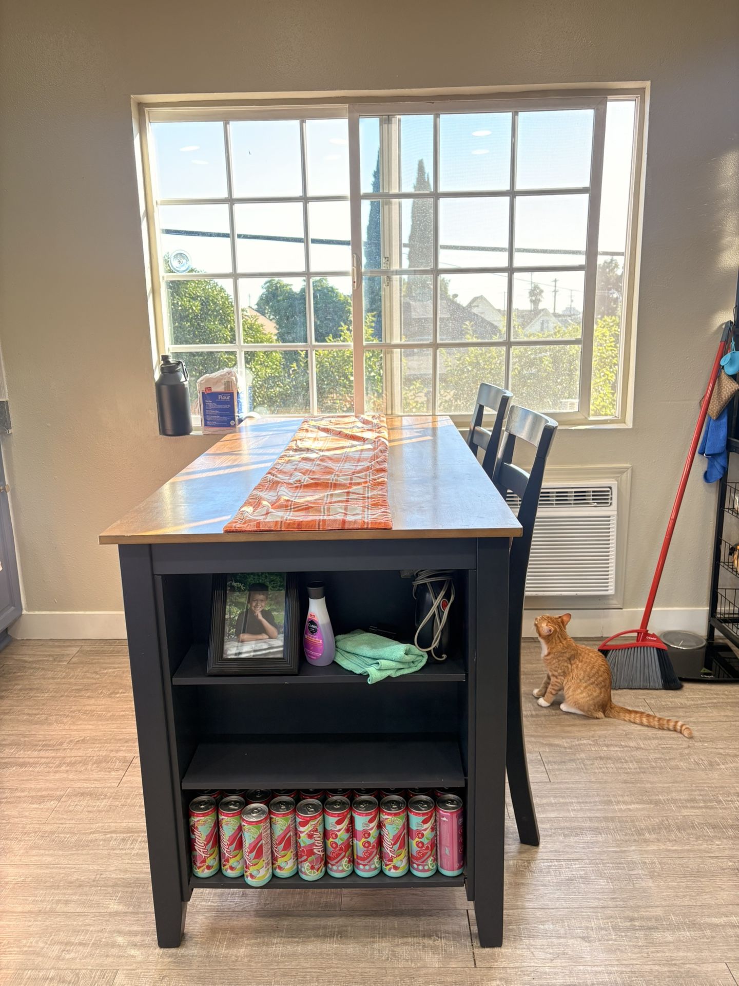 Dining Table W/ Chairs Set 
