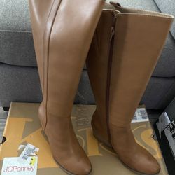 New Women Boots Size 9.5