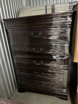Dresser for Sale - $290 (Pilsen/Chicago)