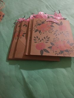 New Gift  Bags Qty 15