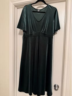 Women’s Velvet Dress (size L)