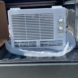 Frigidare Air Conditioner 