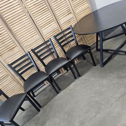 Table 4 chairs