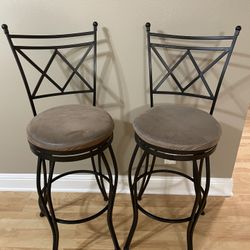 Metal Swivel Bar Stools