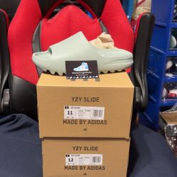 Yeezy Slide Salt