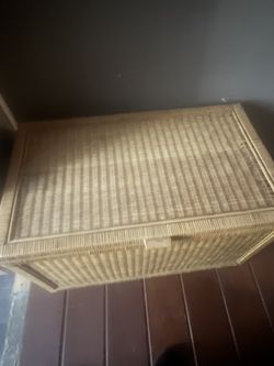 Wicker storage bin