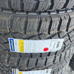 LT 275/70/18 Goodyear Wrangler Territory MT