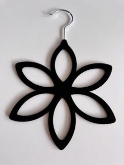scarf hanger