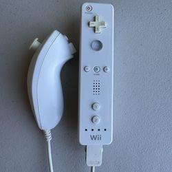 Nintendo Wii Remote & Nunchuck Controller
