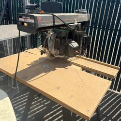 Radial arm miter saw 