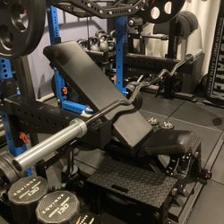 Rogue Fitness Brand  Rackable Curl Bar