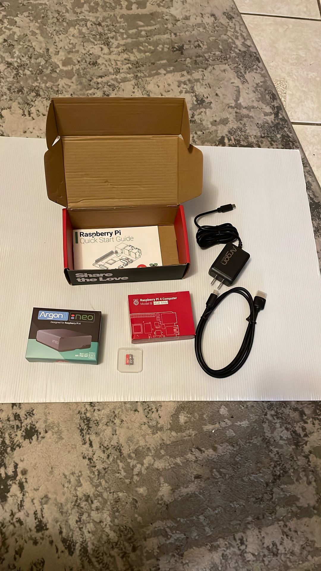 This is for a new ARGON40 Kits - Raspberry Pi 4 Model B 4GB RAM, Argon Neobj1. I OPENED THE BOX TO TAKE PHOTOS. Buyer pays actual shipping