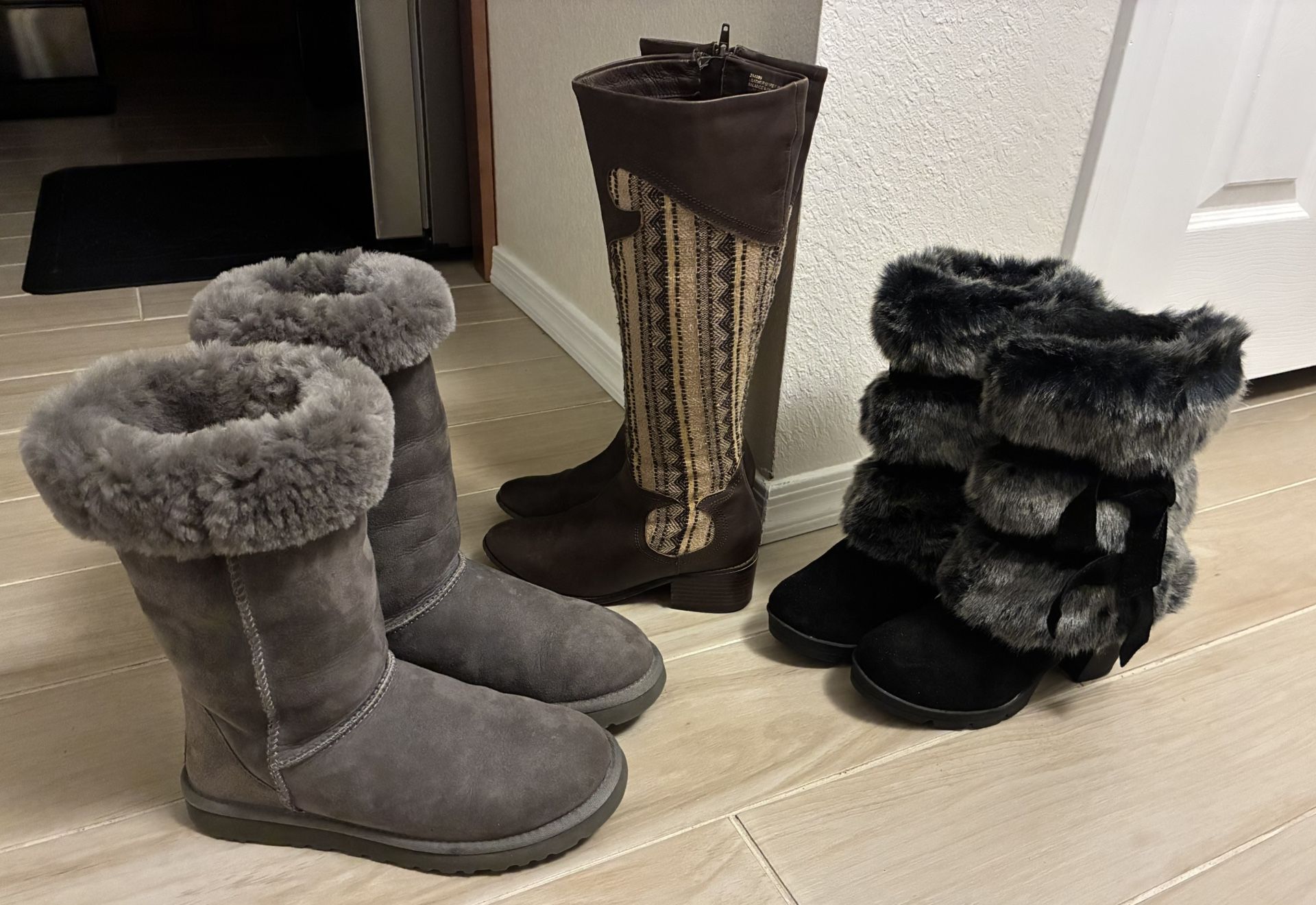 Ugg, BearPaw & Twiggy London Boots For Sale!