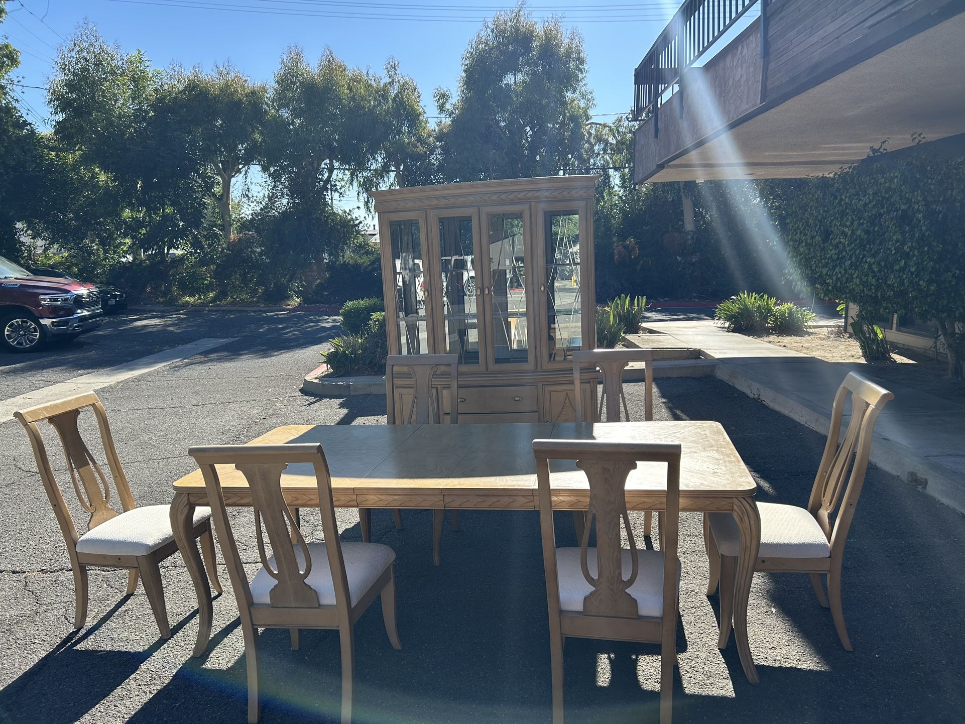 Dining Room Table With Six Chairs In China Cabinet Included $500 o.b.o