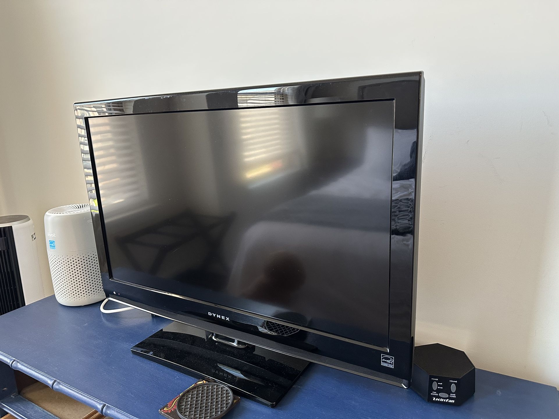 Dynex 40” TV $50 OBO